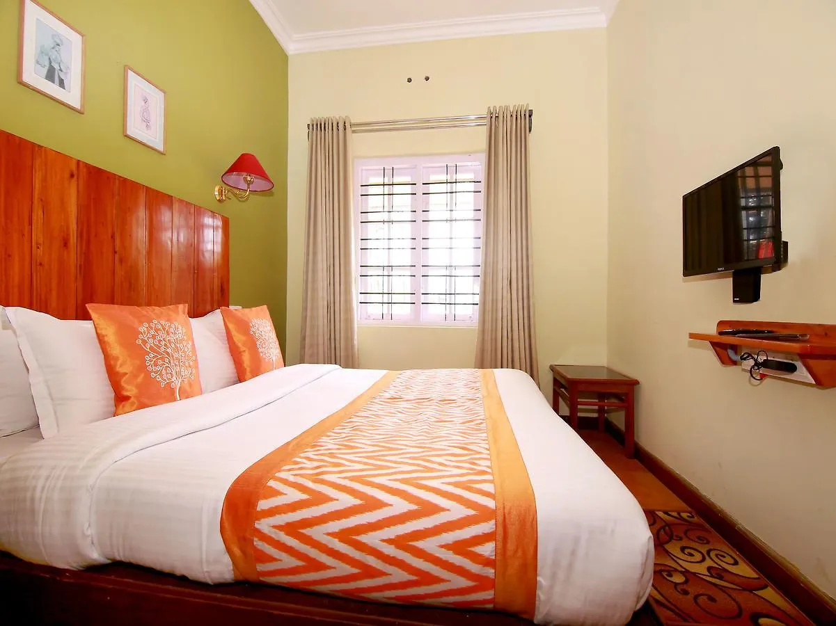 מונאר Oyo 10336 Hotel Sn Annex הודו